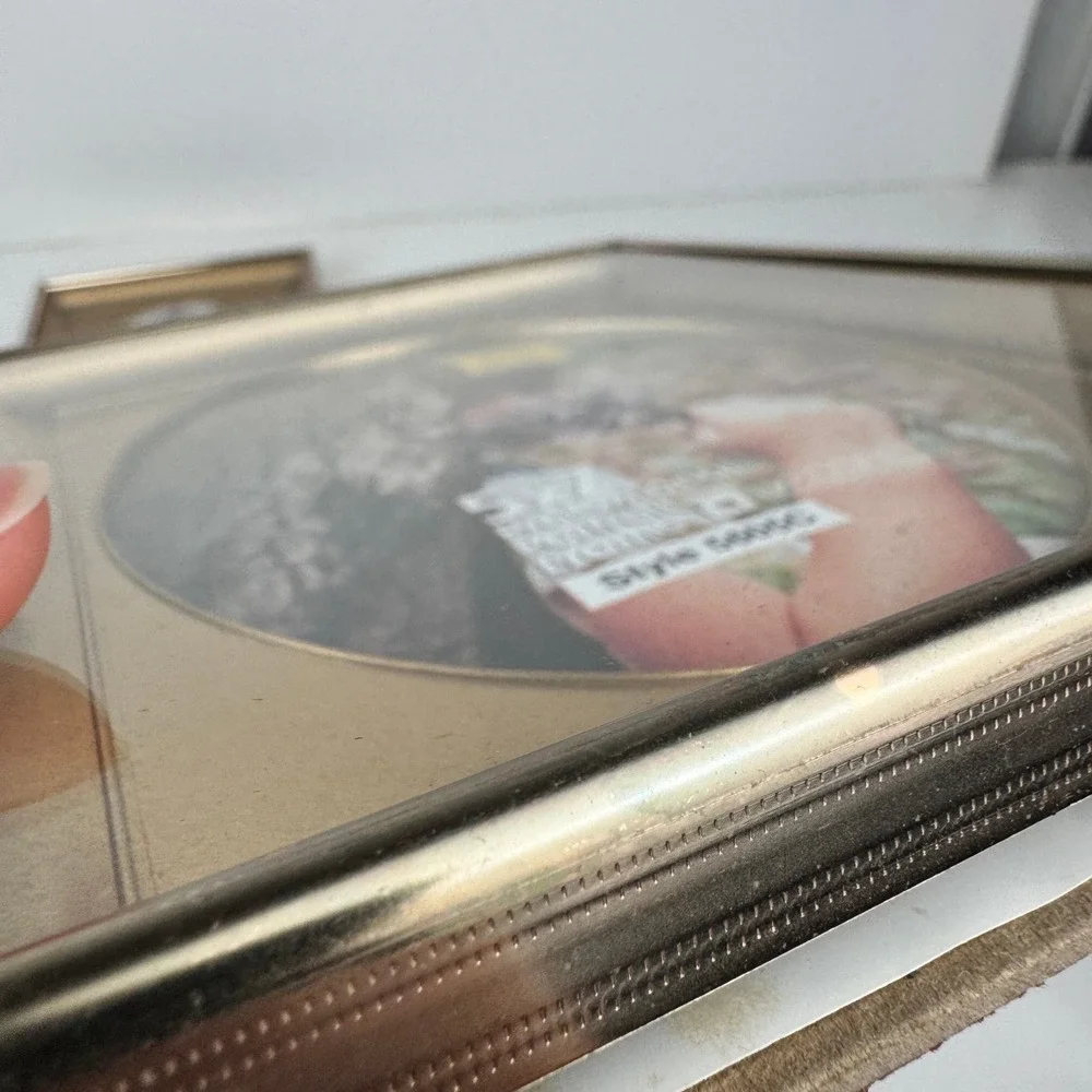 2 Vintage 5x7 Picture‎ Frames 70s Gold Oval Rectangle Tabletop Shadow Box READ